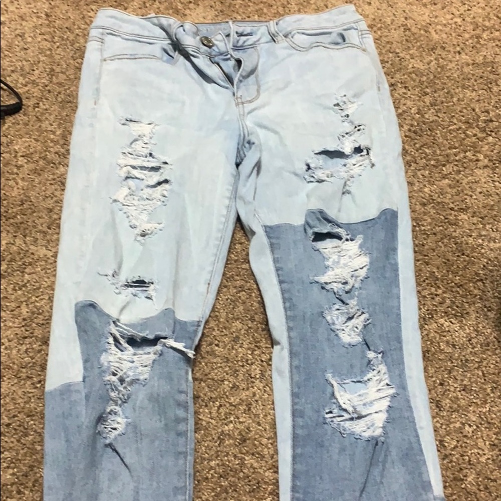 American eagle distressed jeans